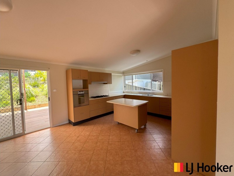 24 Litchfield Crescent, Long Beach NSW 2536
