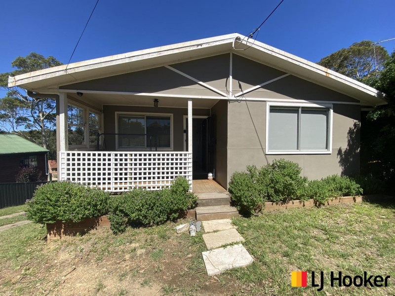 12 Berrima Parade, Surfside NSW 2536