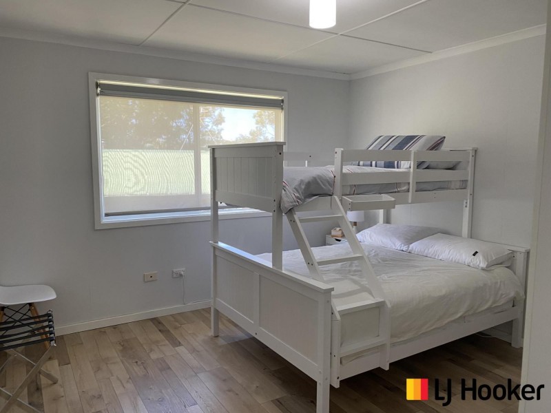 12 Berrima Parade, Surfside NSW 2536