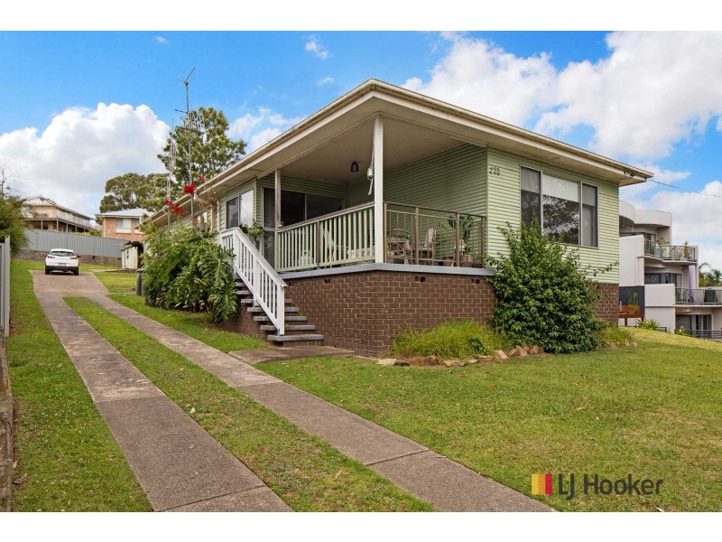 288 Beach Road, Batehaven NSW 2536