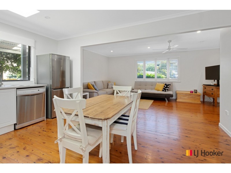 28 Pacific Road, Surf Beach NSW 2536