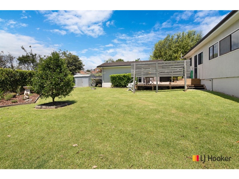 28 Pacific Road, Surf Beach NSW 2536