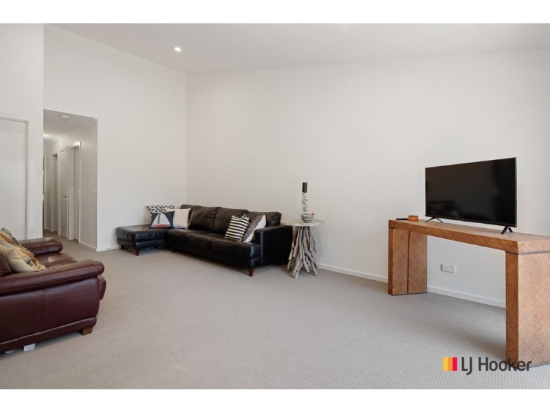 2/5 Beechwood Court, Sunshine Bay NSW 2536