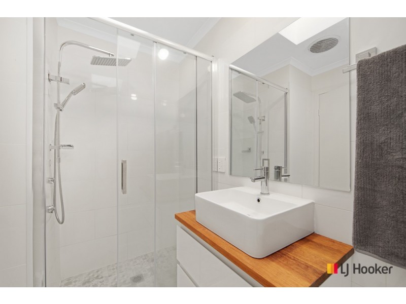 2/5 Beechwood Court, Sunshine Bay NSW 2536