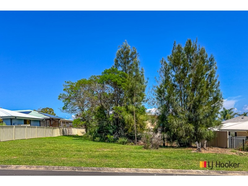 18 Courtenay Crescent, Long Beach NSW 2536