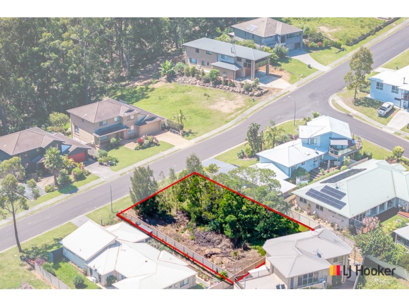 18 Courtenay Crescent, Long Beach NSW 2536