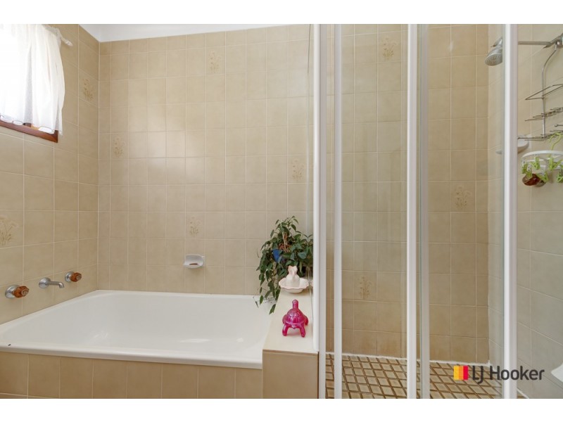 7/4 Eric Fenning Drive, Surf Beach NSW 2536
