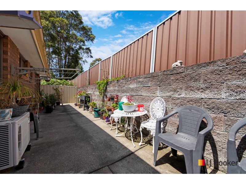 7/4 Eric Fenning Drive, Surf Beach NSW 2536