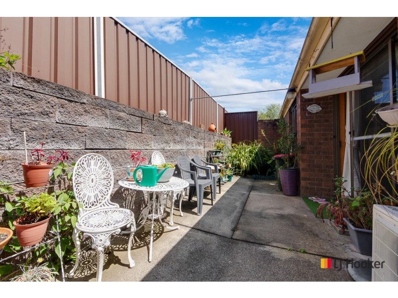 7/4 Eric Fenning Drive, Surf Beach NSW 2536