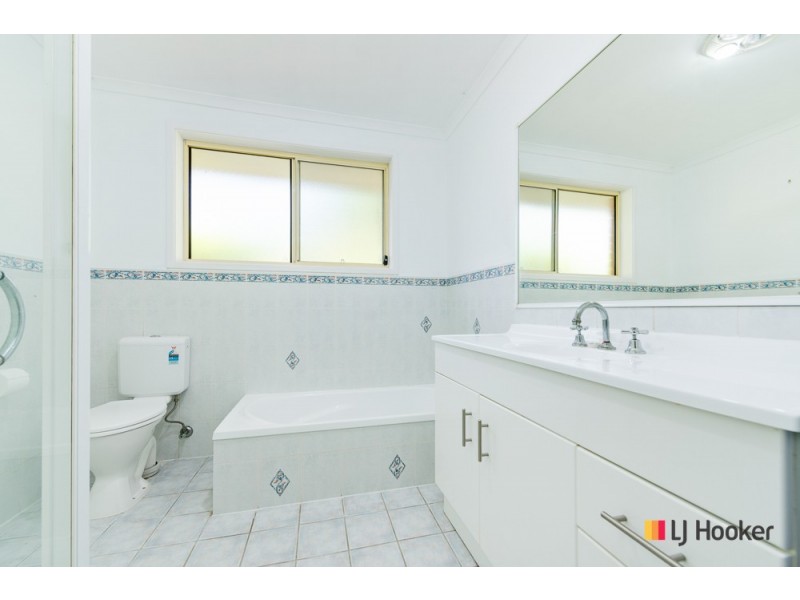 5 Cox Place, Sunshine Bay NSW 2536