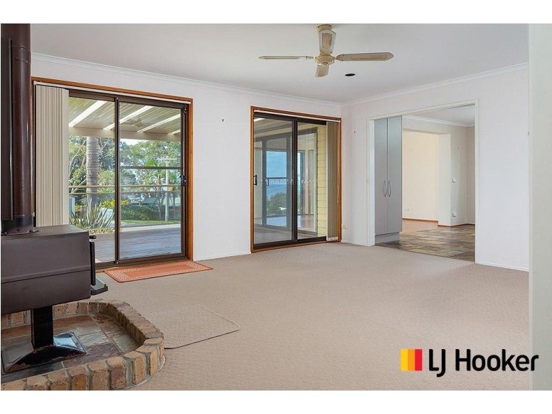 9 Nioka Avenue, Malua Bay NSW 2536