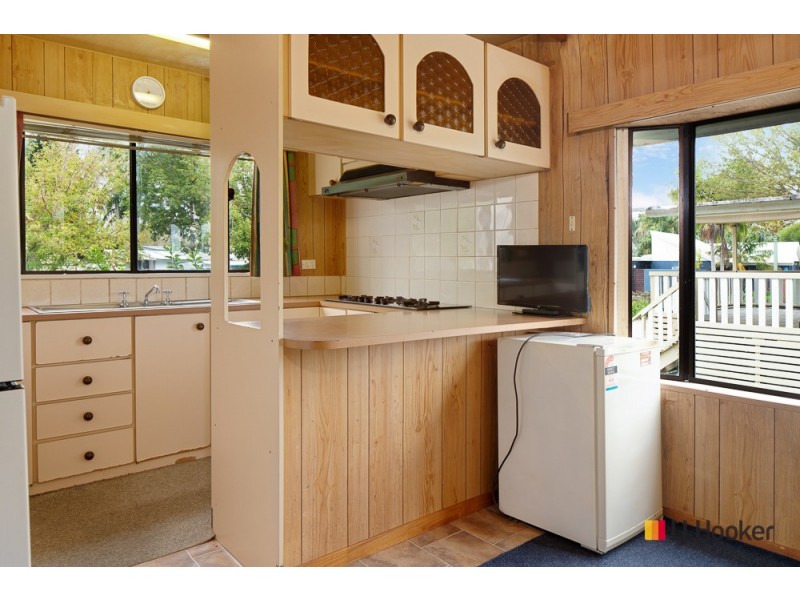 201/51 Beach Road, Batehaven NSW 2536