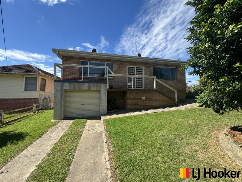 27 Bavarde Avenue, Batemans Bay NSW 2536
