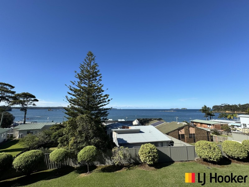 8/1 Calton Road, Batehaven NSW 2536