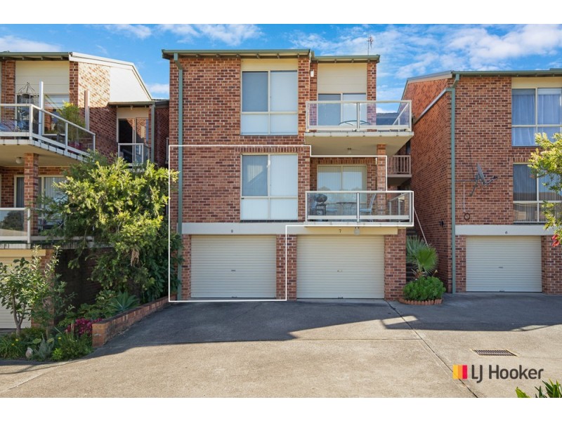 8/2 Sheila Street, Batehaven NSW 2536