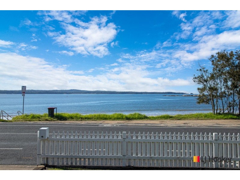 396 Beach Road, Batehaven NSW 2536