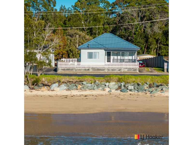 396 Beach Road, Batehaven NSW 2536