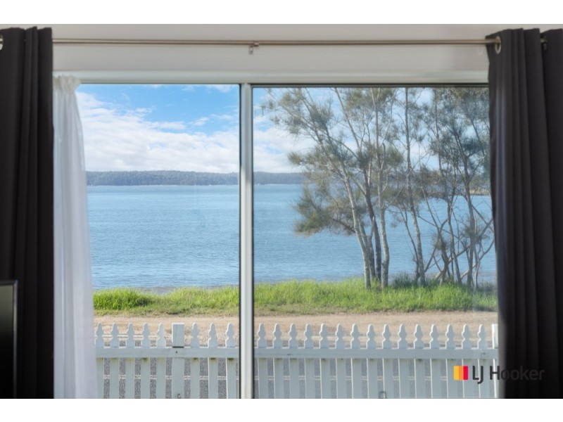 396 Beach Road, Batehaven NSW 2536