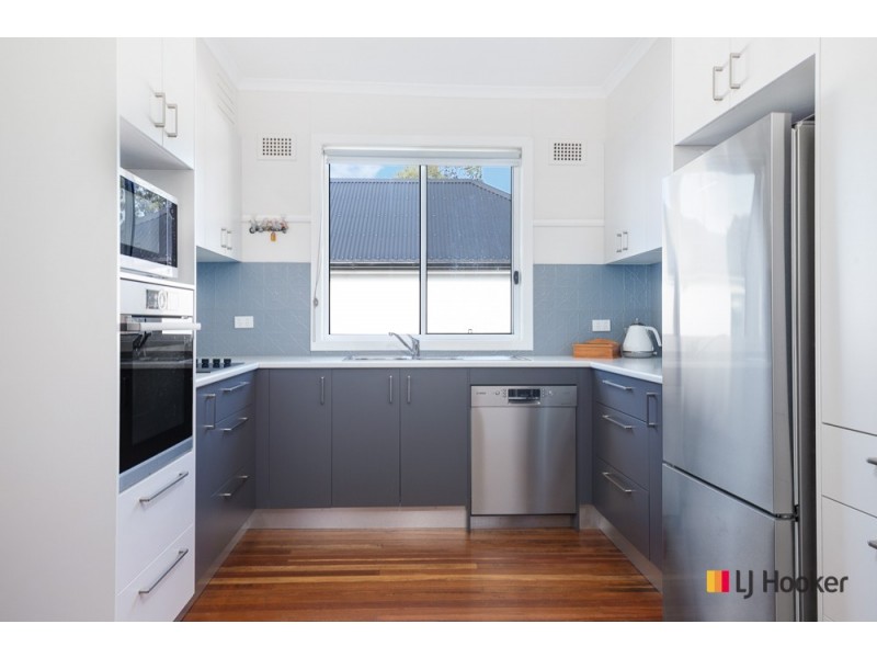 396 Beach Road, Batehaven NSW 2536