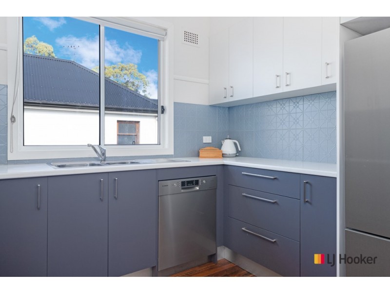 396 Beach Road, Batehaven NSW 2536