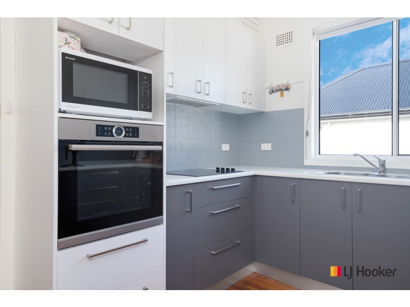 396 Beach Road, Batehaven NSW 2536