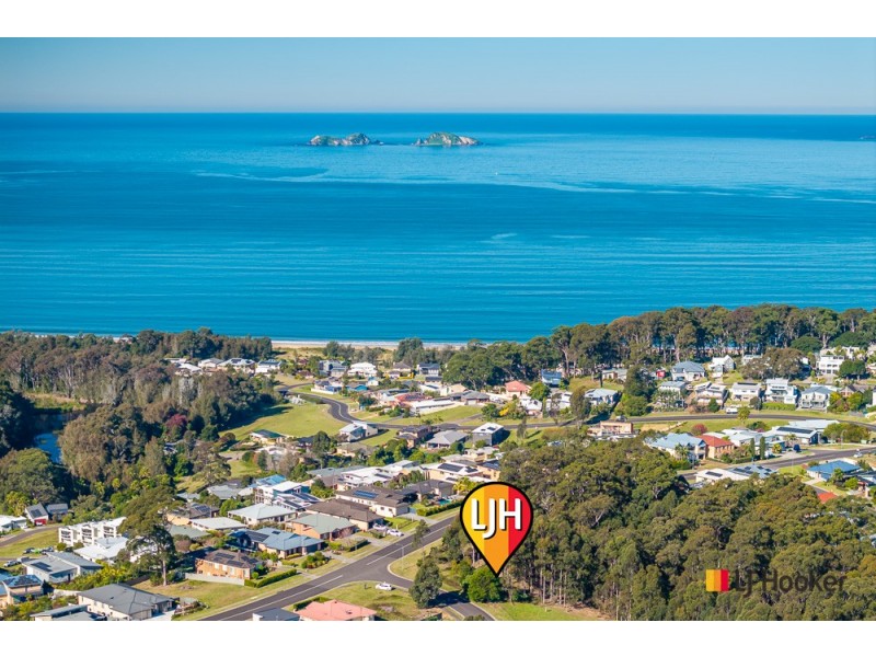 65 Broomfield Crescent, Long Beach NSW 2536