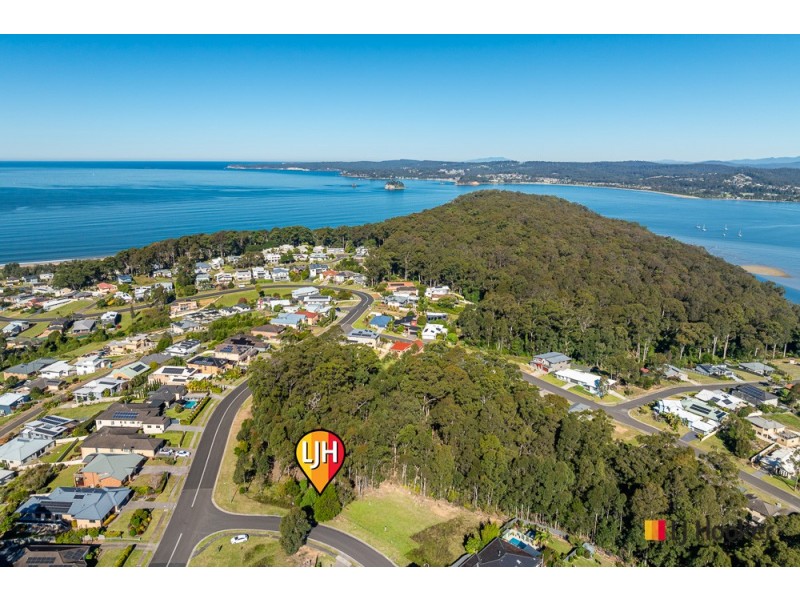 65 Broomfield Crescent, Long Beach NSW 2536