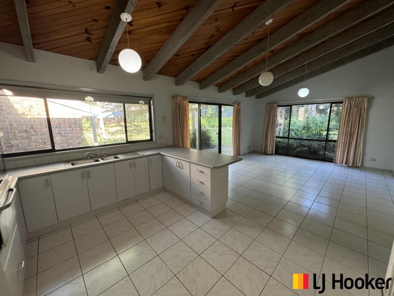 7 Gray Place, Sunshine Bay NSW 2536