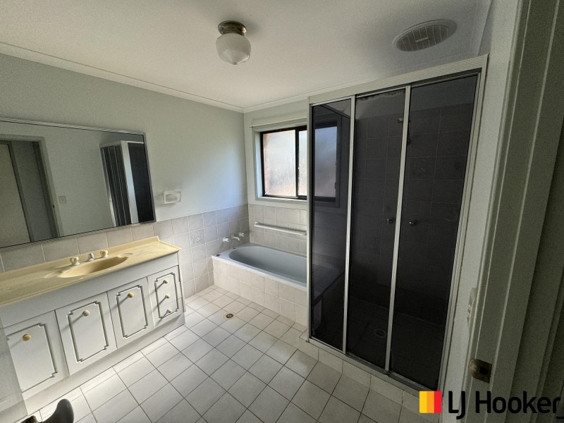 7 Gray Place, Sunshine Bay NSW 2536
