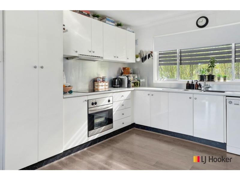 24 Timbara Crescent, Surfside NSW 2536