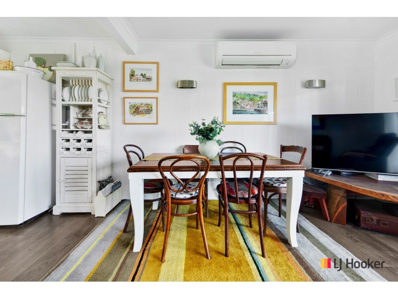 24 Timbara Crescent, Surfside NSW 2536