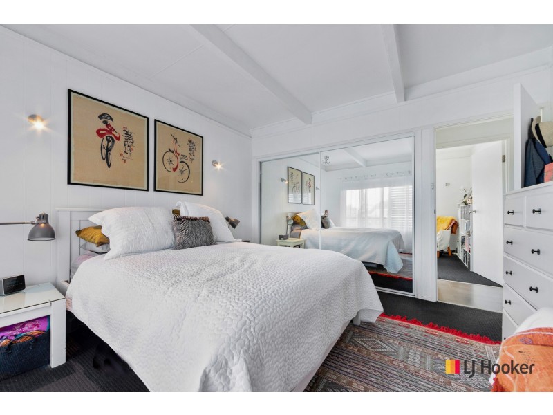 24 Timbara Crescent, Surfside NSW 2536