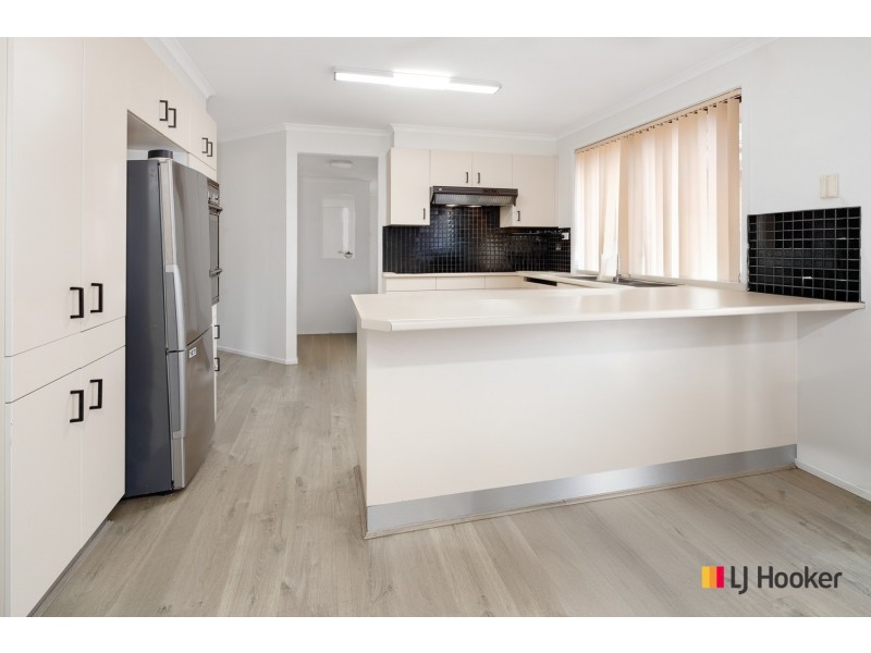 28 Wallaringa Street, Surfside NSW 2536