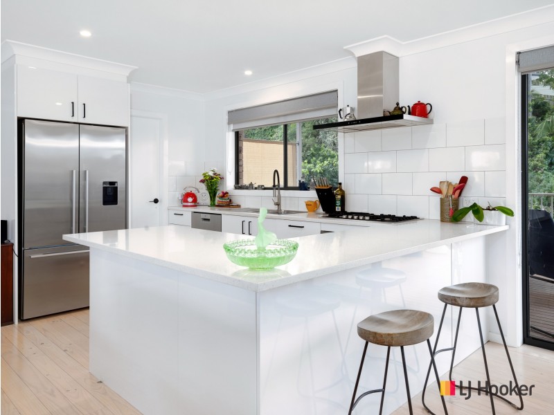 3 Timbara Crescent, Surfside NSW 2536