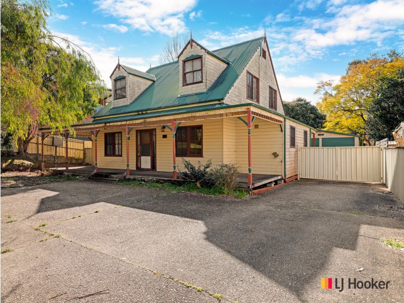 4 Karoola Crescent, Surfside NSW 2536