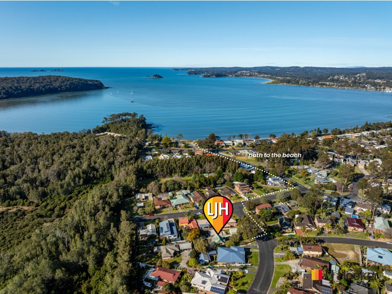 4 Karoola Crescent, Surfside NSW 2536