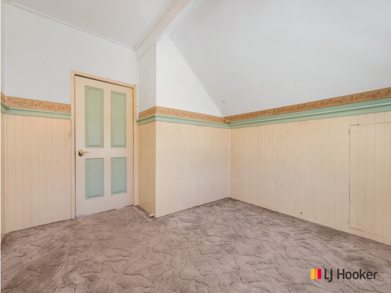 4 Karoola Crescent, Surfside NSW 2536