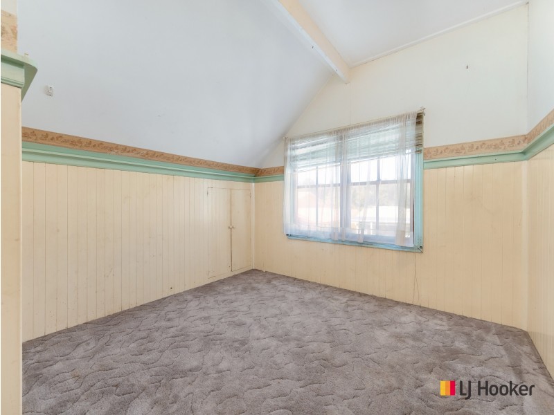 4 Karoola Crescent, Surfside NSW 2536