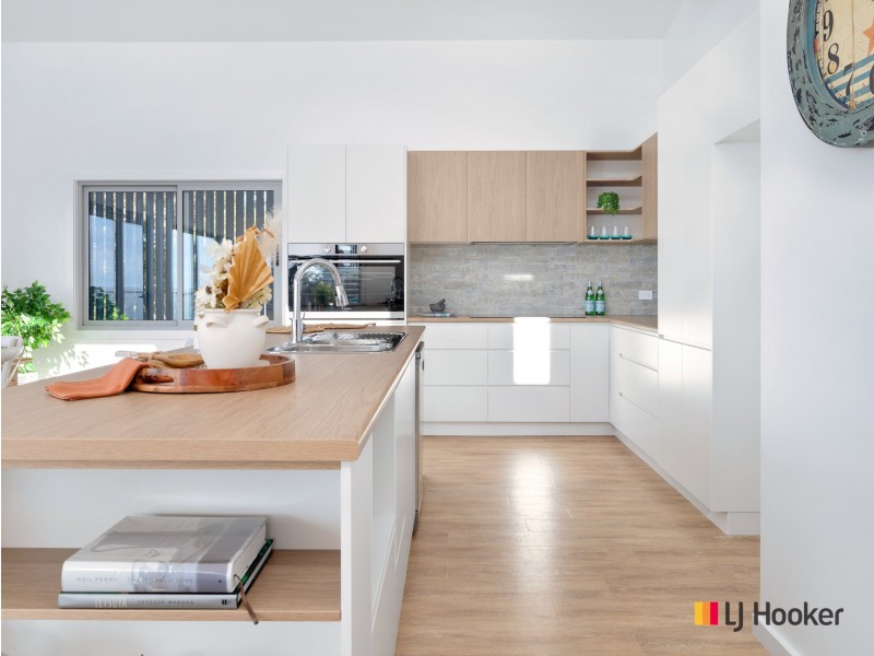 64 Iluka Avenue, Malua Bay NSW 2536