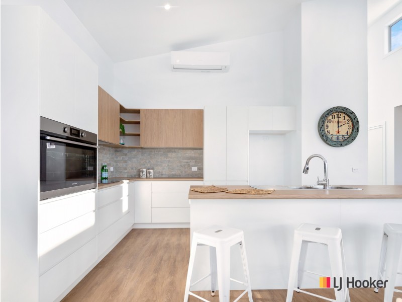 64 Iluka Avenue, Malua Bay NSW 2536