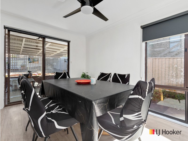 10 Johnson Place, Surf Beach NSW 2536
