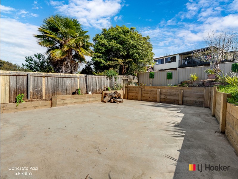 10 Johnson Place, Surf Beach NSW 2536