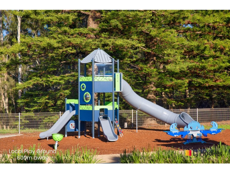 10 Johnson Place, Surf Beach NSW 2536