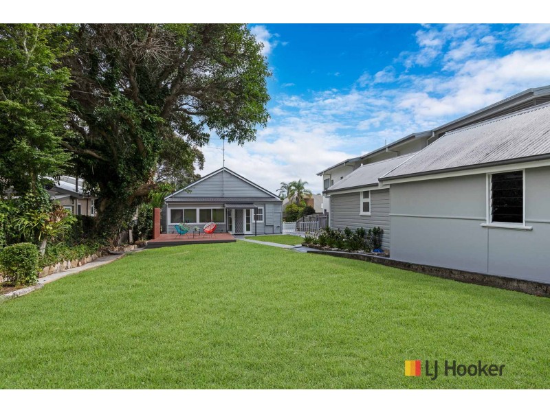 312 Beach Road, Batehaven NSW 2536