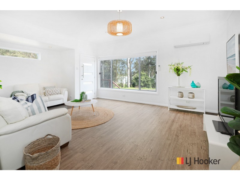 312 Beach Road, Batehaven NSW 2536