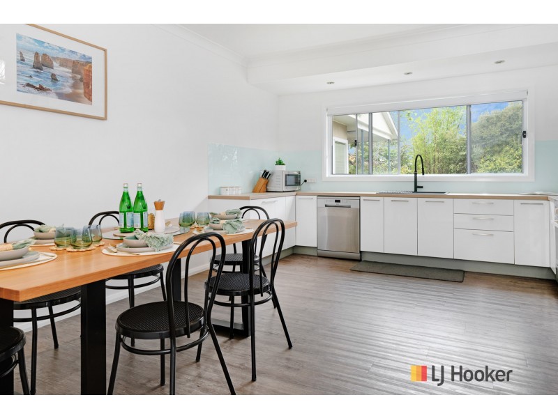 312 Beach Road, Batehaven NSW 2536