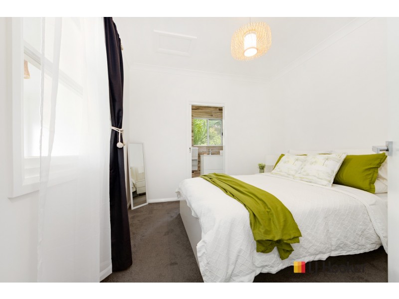 312 Beach Road, Batehaven NSW 2536