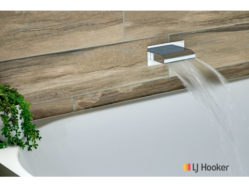 312 Beach Road, Batehaven NSW 2536