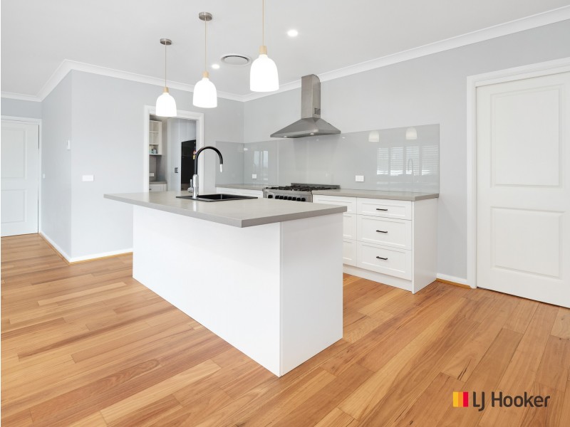 75 Freycinet Drive, Sunshine Bay NSW 2536