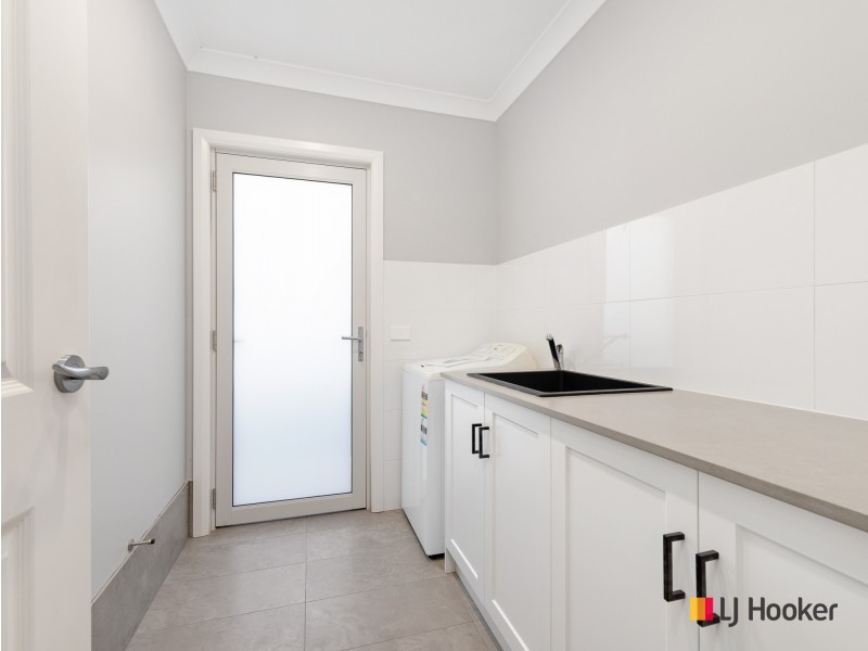 75 Freycinet Drive, Sunshine Bay NSW 2536